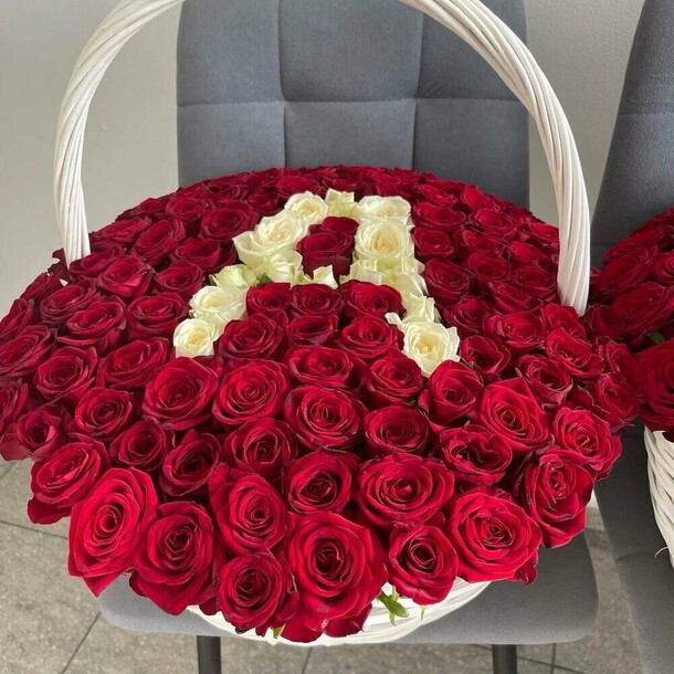 Корзина с цветами Праздник сердца